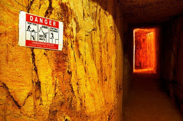 Binlerce kişi yıllardır bu deliğin içinde yaşıyor!  - Resim: 4