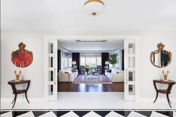 Ayrılık ona yaradı Demet Şener Levent'te 3 katlı bir villada... - Resim: 3