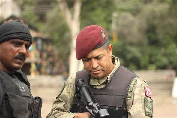 Ömer Halisdemir’in annesi hayatını kaybetti - Resim: 4