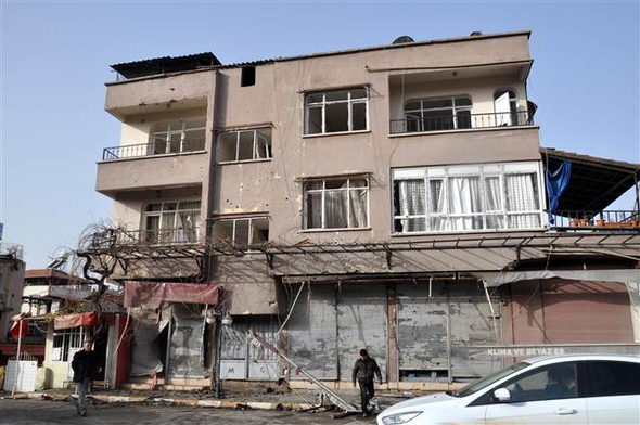 Gün ağarınca felaket ortaya çıktı! Evleri böyle vurmuş - Resim: 3