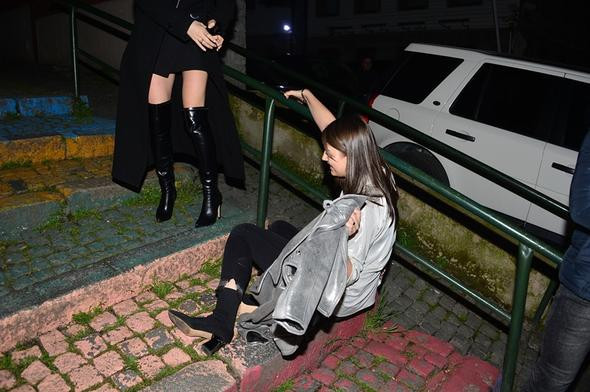 Türkiye Güzeli rezil oldu yerlerde süründü! - Resim: 2