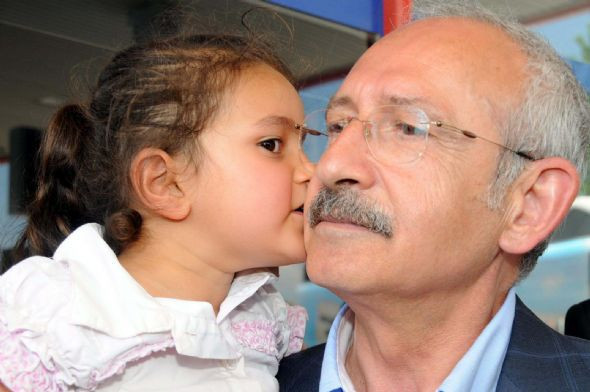 Seçim 2011'den en çarpıcı kareler! - Resim: 4