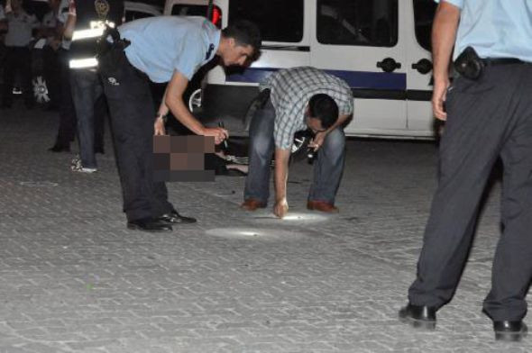 Polisi hedef alan saldırgan öldürüldü  - Resim: 3