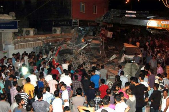 Fereni boşalan kamyon dehşet saçtı - Resim: 1