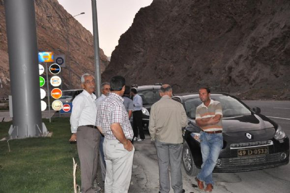 'Canlı kalkanlar' sınırda - Resim: 3