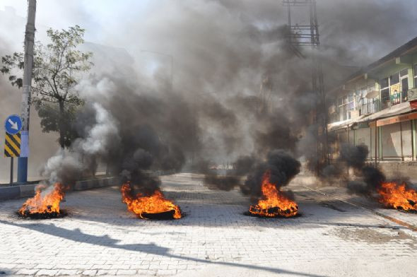 Yüksekova'da olaylar çıktı! - Resim: 1