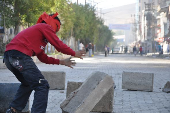 Yüksekova'da olaylar çıktı! - Resim: 4