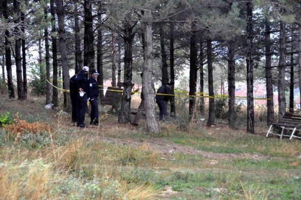 Parktaki çocuk cesedi tüyler ürpertti - Resim: 1