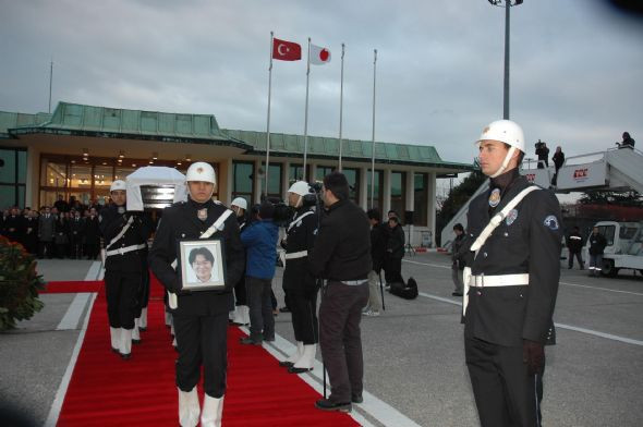 Japon doktor son yolculuğuna uğurlandı - Resim: 1