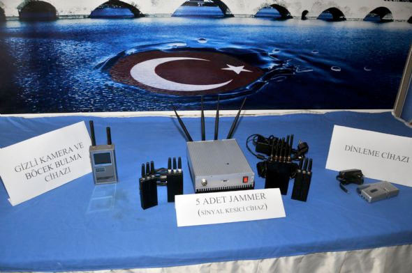 Rektörün odasından çıkanlara bak - Resim: 4