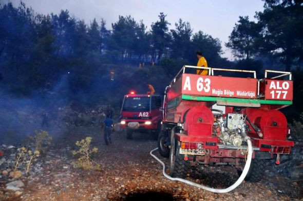 Bodrum alev alev yanıyor! - Resim: 3