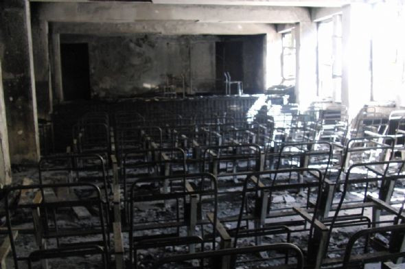 Teröristler Şemdinli'de okul yaktı! - Resim: 2