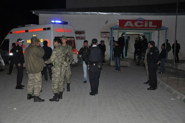 PKK'dan askeri hain pusu: 28 yaralı - Resim: 3