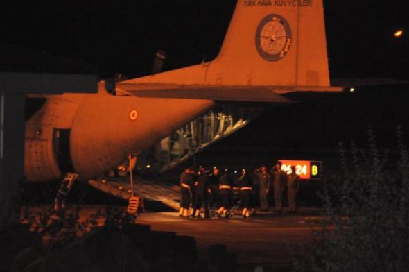 Şehitlerimiz son yolculuğunda! - Resim: 3