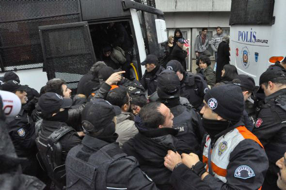 Okmeydanı Hastanesi karıştı - Resim: 2