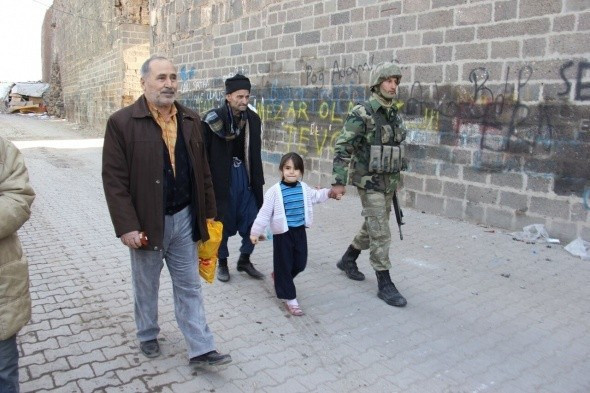 Vatandaşlardan güvenlik güçlerine tam destek! - Resim: 1