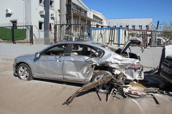 Diyabakır'da hain patlamanın şiddetine bakın! - Resim: 3