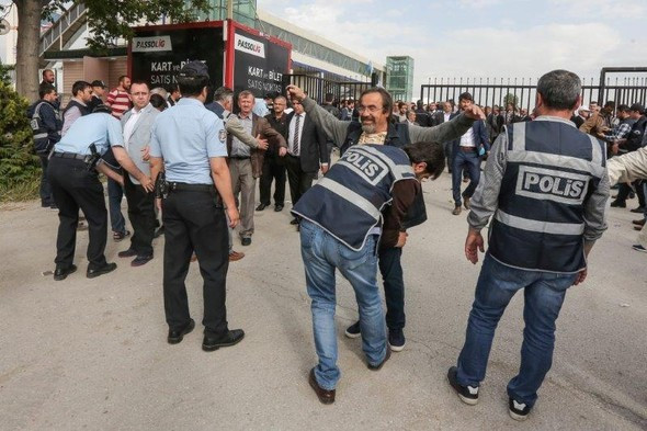 AK Parti ikinci olağanüstü kongresinden kareler - Resim: 2