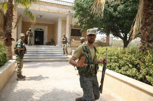 Cerablus'ta IŞİD'in terkettiği evler didik didik aranıyor - Resim: 1