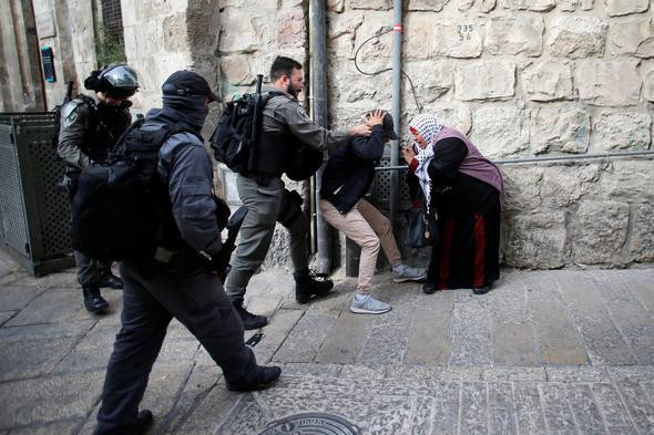 BM tokadı İsrail'i kudurttu! Cuma namazına saldırdılar... - Resim: 1