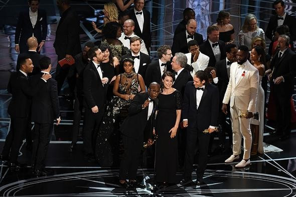 Oscar'da büyük skandal en iyi film ödülü karıştı - Resim: 4