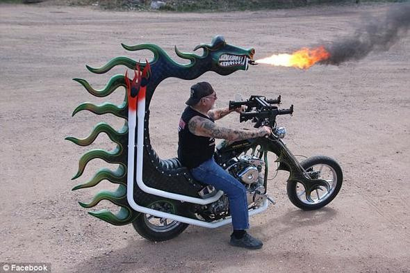 Tek başına bir ordu gibi dünya bu adamdan korkuyor - Resim: 4