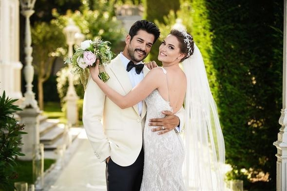 Fahriye Evcen'den olay balayı paylaşımı  - Resim: 3