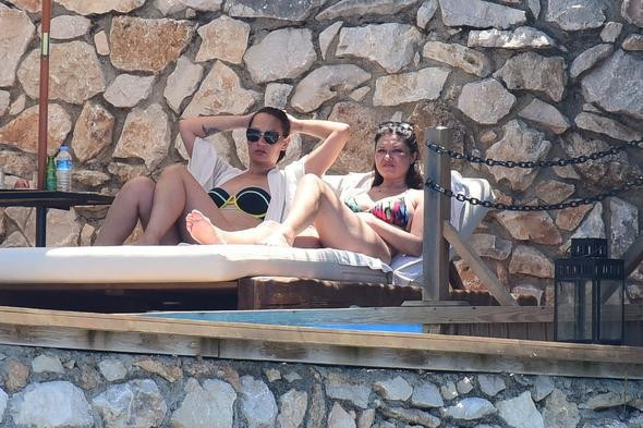 Nurgül Yeşilçay'ın gözündeki morluk - Resim: 2