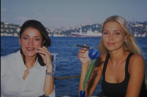 Fotoğraftaki kadını tanıdınız mı? 'Patatesten hallice işte ama gençlik' - Resim: 4