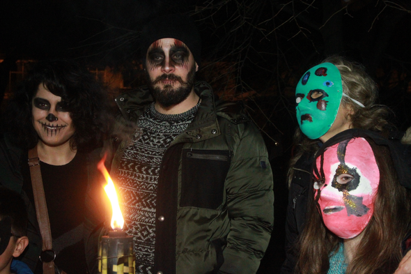 Çamlıca köyünde eski bir Balkan geleneği olan "Bocuk Gecesi" kutlandı - Resim: 4