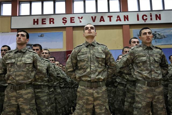 Asteğmenler mavi bere taktı - Resim: 1