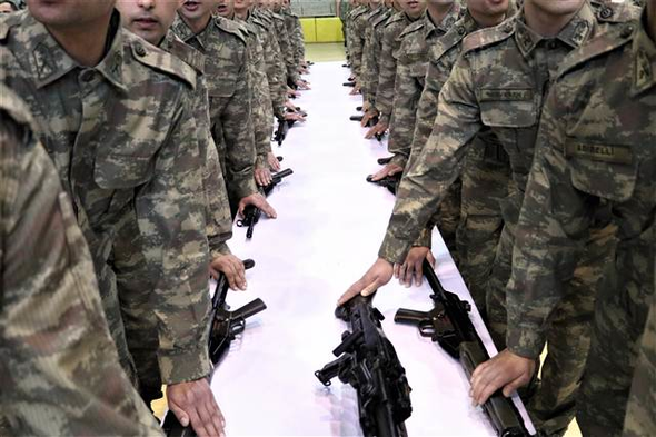 Asteğmenler mavi bere taktı - Resim: 2