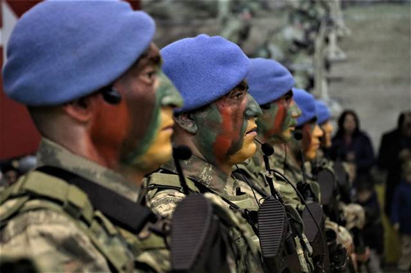 Asteğmenler mavi bere taktı - Resim: 3