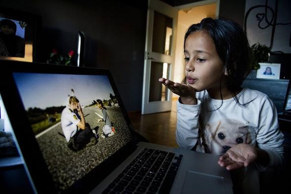 O mülteci kızın son haline bakın! Şimdi ne yapıyor? - Resim: 3