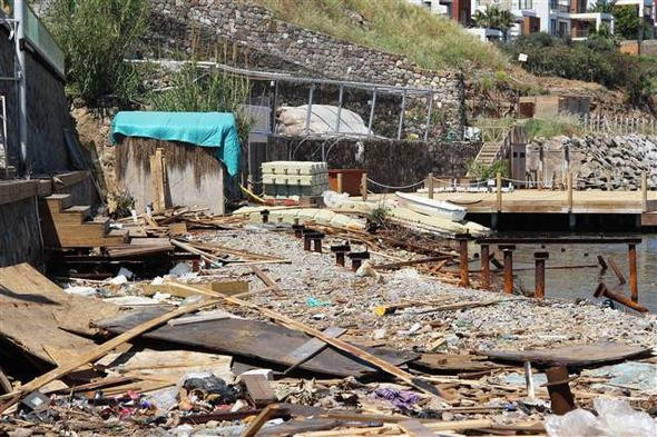 Hadise'nin plajını dozer ve kepçelerle yıktılar! - Resim: 3