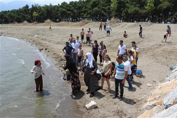 İznik Gölü'nde dehşet! Gözlerine inanamadılar - Resim: 1