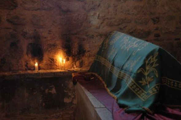 Türbenin üstüne öyle birşey yaptılar ki.. - Resim: 4