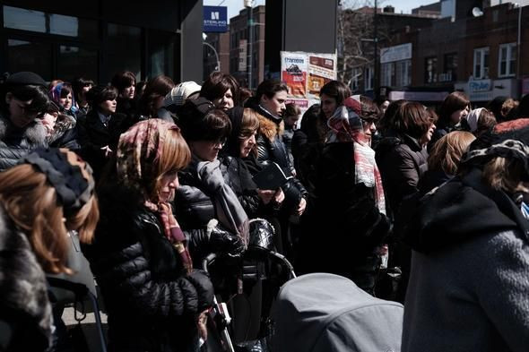 Sıradışı cenaze töreni 100 bin kişi katıldı - Resim: 3