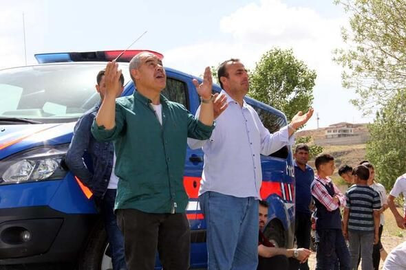 Kayseri'de boğulan oğlunun eşyalarını alan baba yürek burktu - Resim: 2