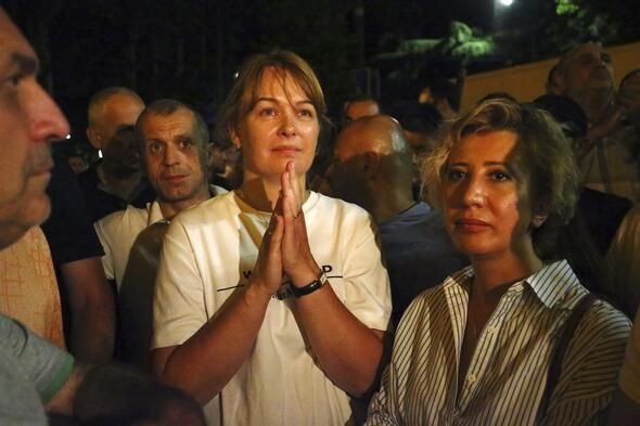 Komşu karıştı! Protestocuların taleplerinden biri kabul edildi - Resim: 3