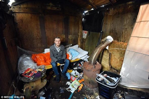 Evsiz kalıp trende yaşamaya başladı genç kadın hayatını değiştirdi - Resim: 1