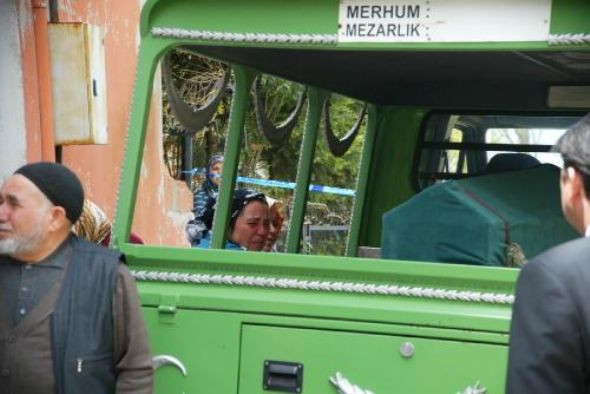 Bir kadın daha şiddete kurban gitti! - Resim: 4