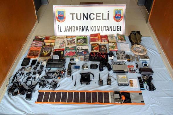 En büyük PKK sığınağı ele geçirildi - Resim: 3