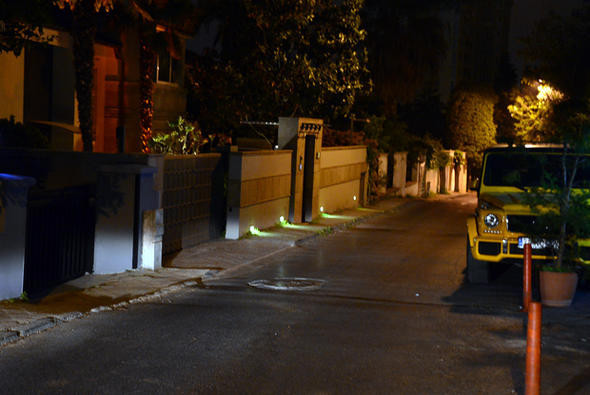 Geceyi Cem Yılmaz'ın evinde geçirmişti! 'Aşk var mı' sorusuna cevap - Resim: 2