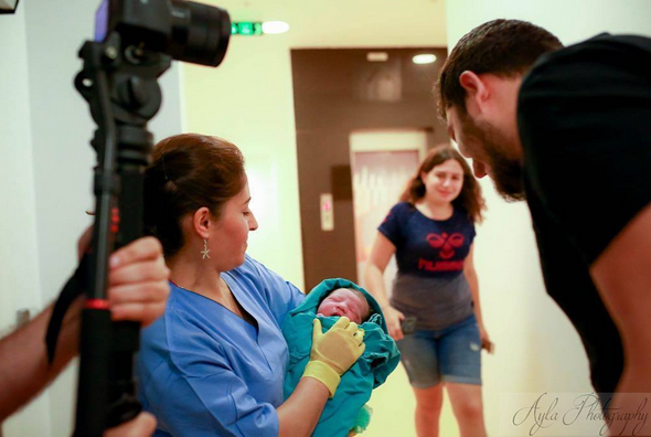 Batuhan Cimilli ve Nur Erkoç kızını gösterdi! İşte son hali - Resim: 4