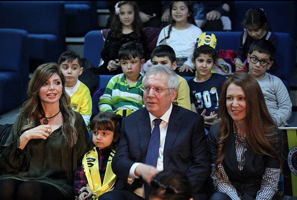 Aziz Yıldırım'ın eşi Gonca Yıldırım kimdir? İlk karısı ile çocukları da... - Resim: 2