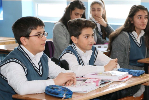 Liselerde sınıfta kalma geri döndü! Komisyon kuruldu Bakanlık detayları açıkladı - Resim: 1