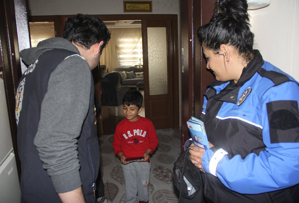 Adana’da mavi balina avı polis kapı kapı geziyor - Resim: 2