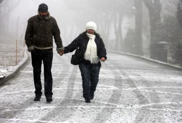 Çamlıca beyaz örtüye büründü! - Resim: 2
