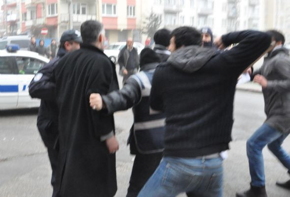 Bozkurt işareti çıldırttı - Resim: 4